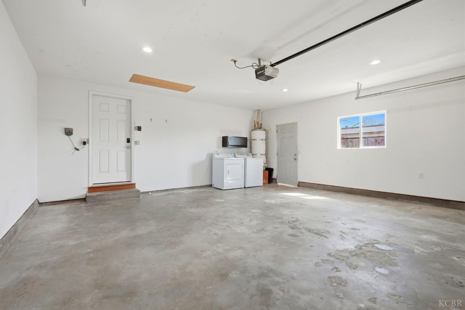 1931 N Douty St, Hanford, CA 93230