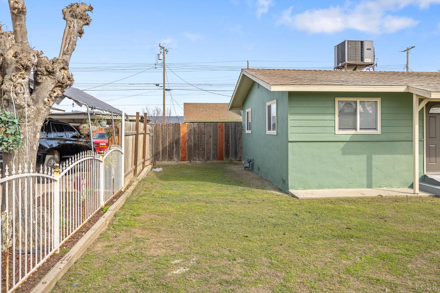 364 S Newman Rd, Tipton, CA 93272