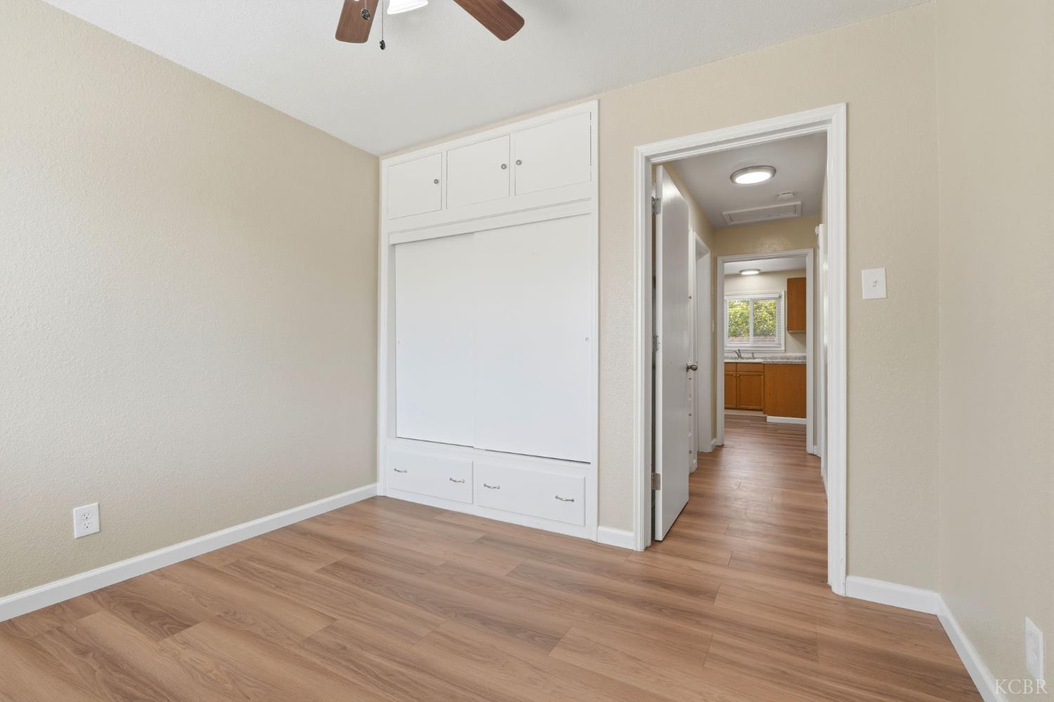 730 W D St, Lemoore, CA 93245