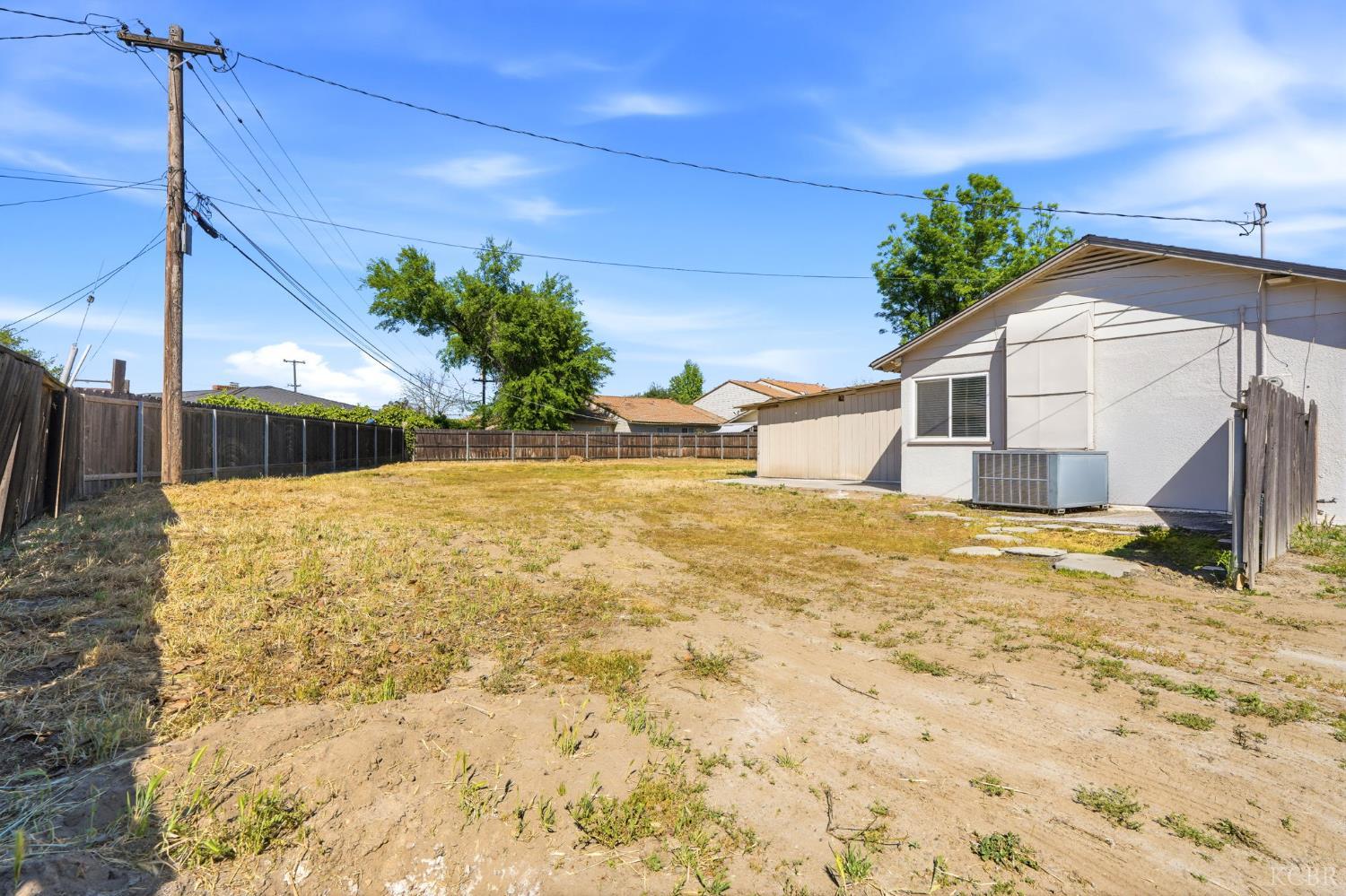 730 W D St, Lemoore, CA 93245
