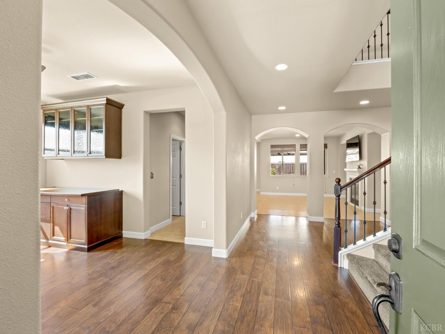 1178 Blackwood Ave, Clovis, CA 93619