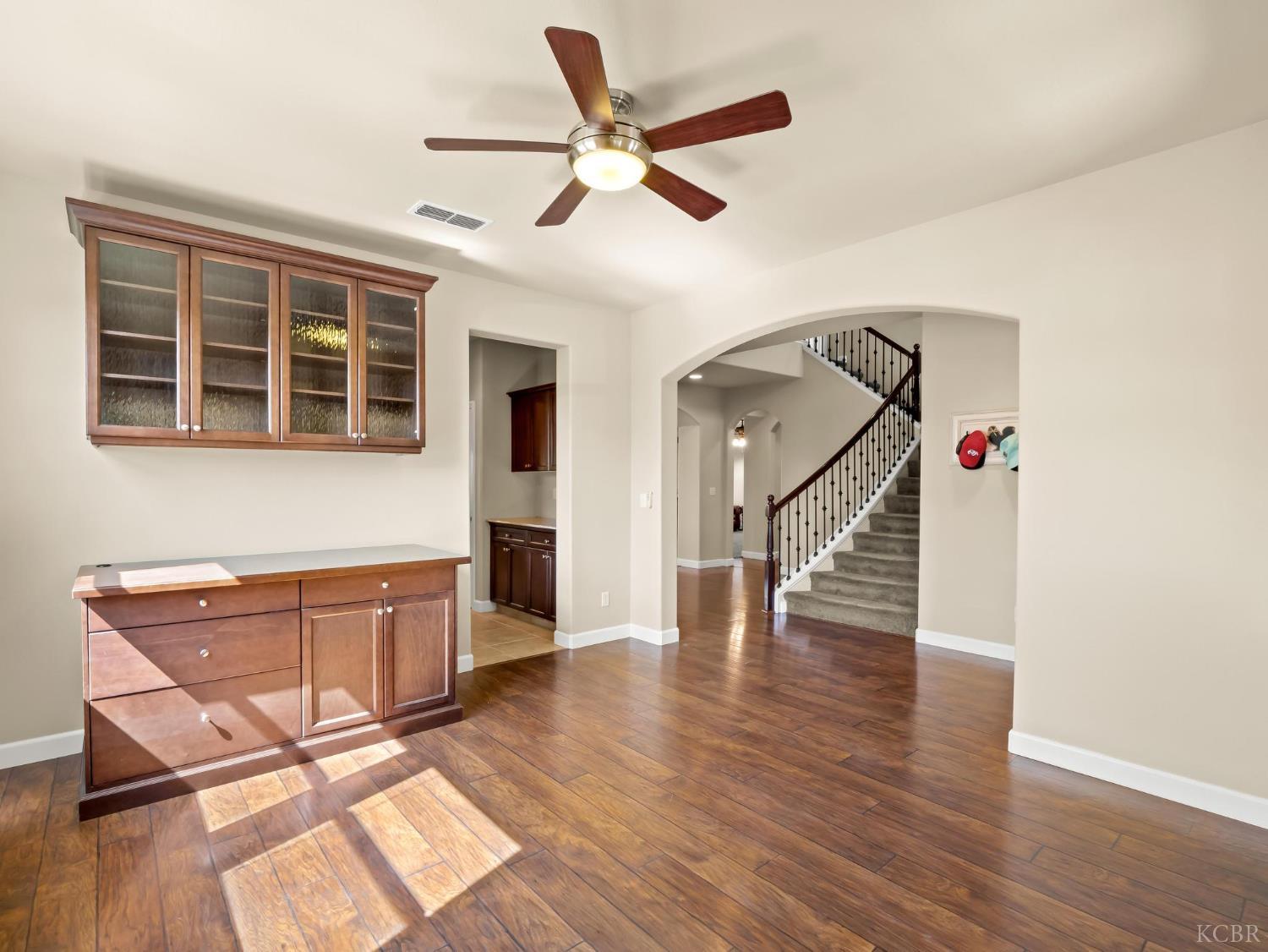 1178 Blackwood Ave, Clovis, CA 93619