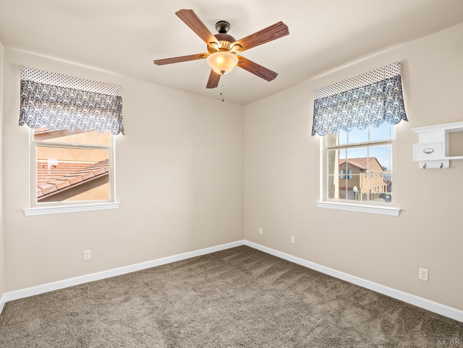 1178 Blackwood Ave, Clovis, CA 93619