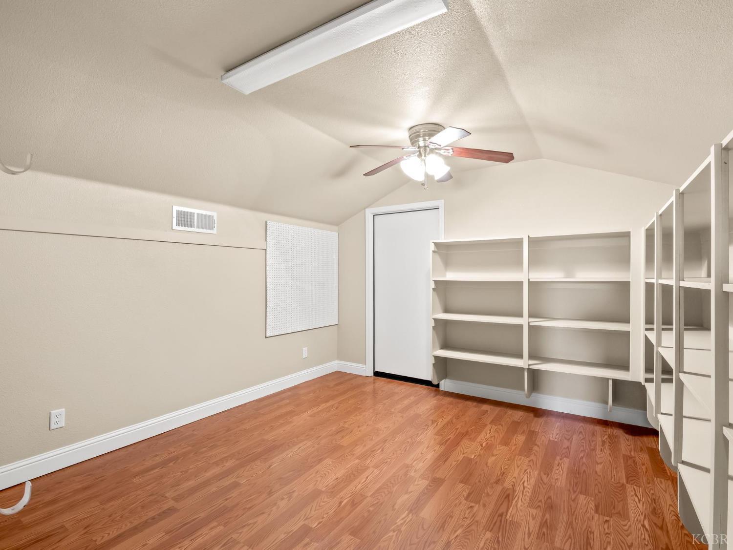 1178 Blackwood Ave, Clovis, CA 93619