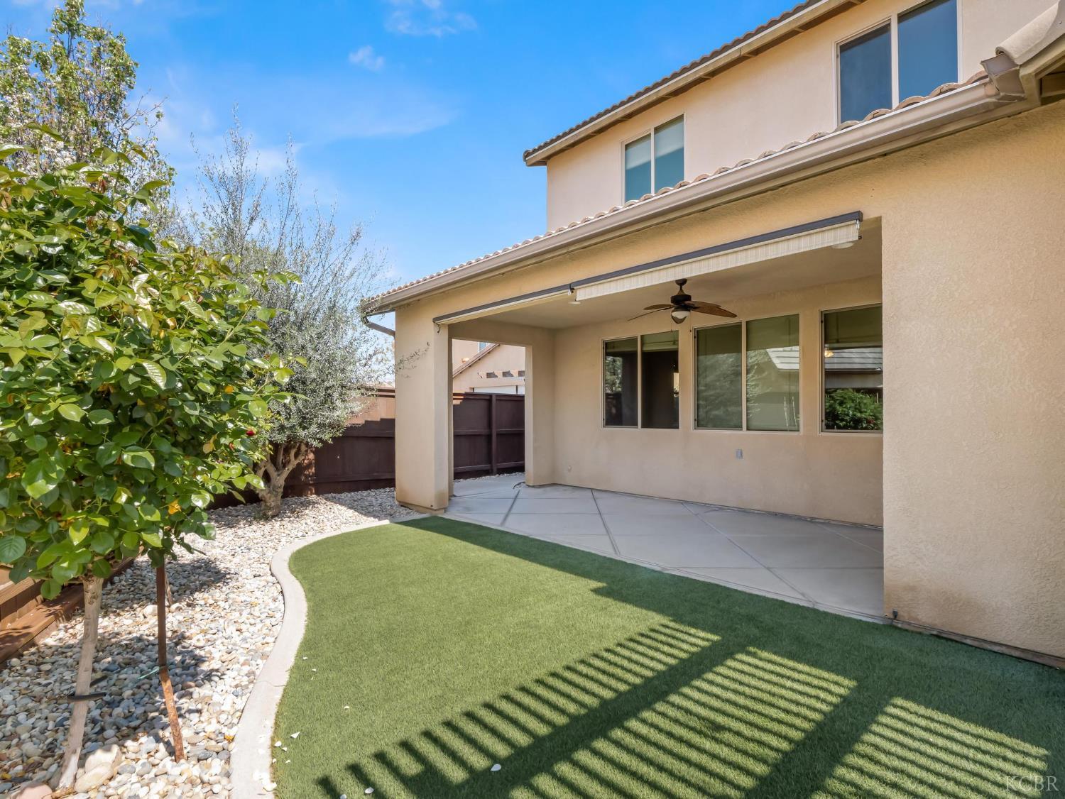 1178 Blackwood Ave, Clovis, CA 93619