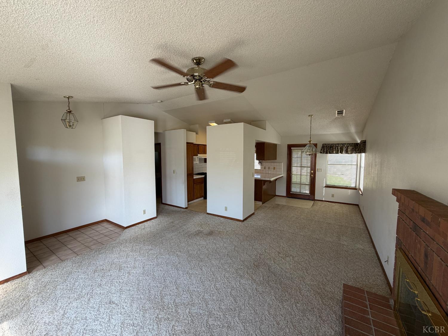 164 Cantebury Dr, Lemoore, CA 93245