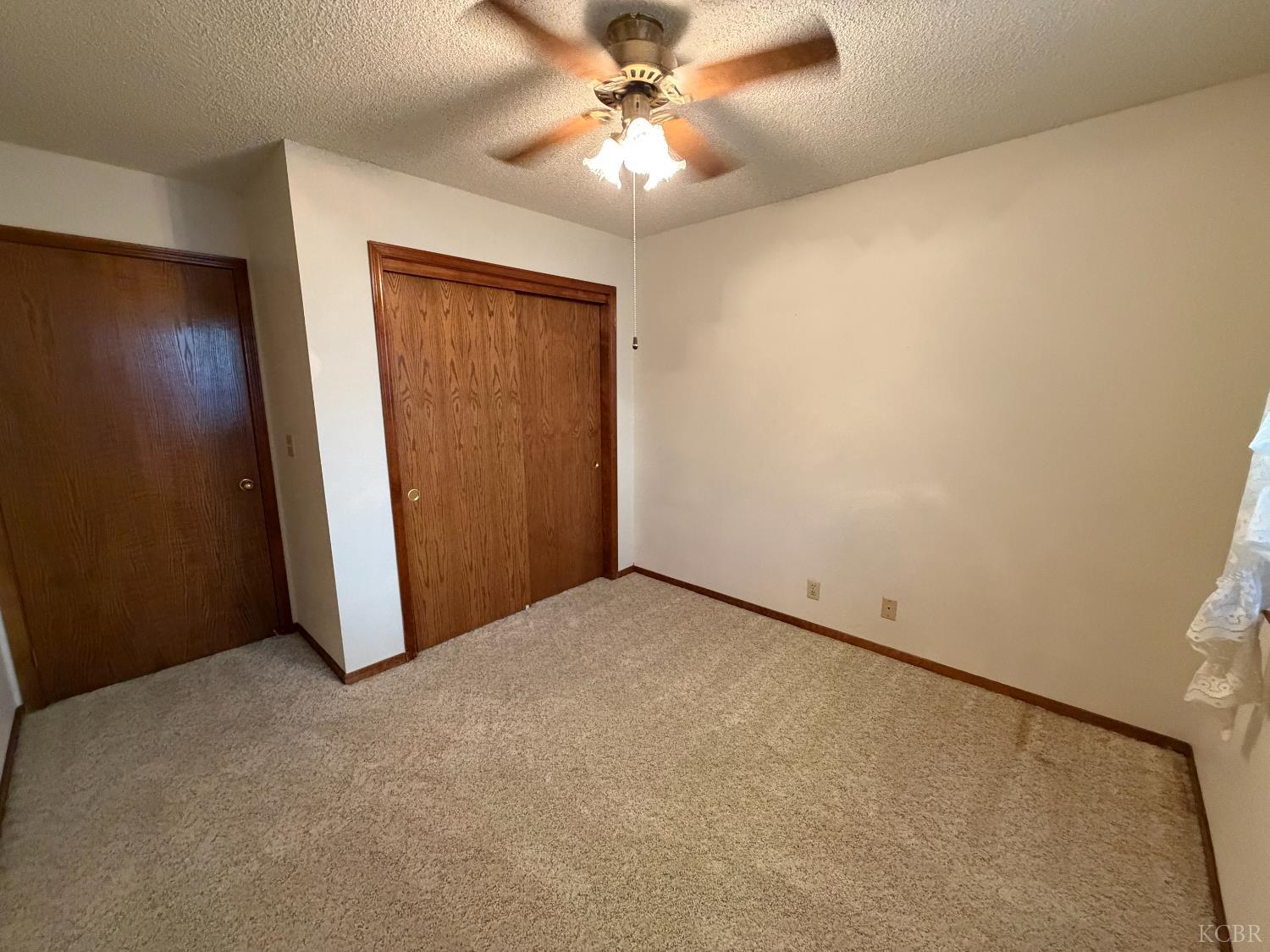 164 Cantebury Dr, Lemoore, CA 93245