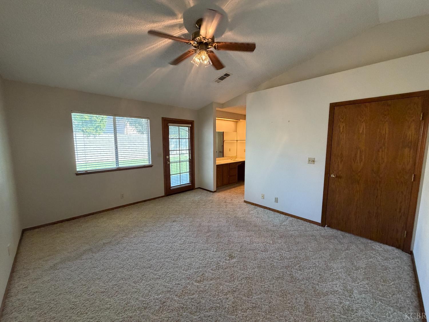 164 Cantebury Dr, Lemoore, CA 93245