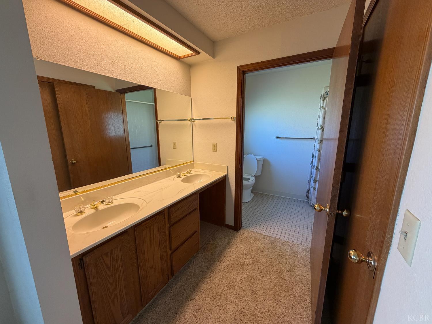 164 Cantebury Dr, Lemoore, CA 93245