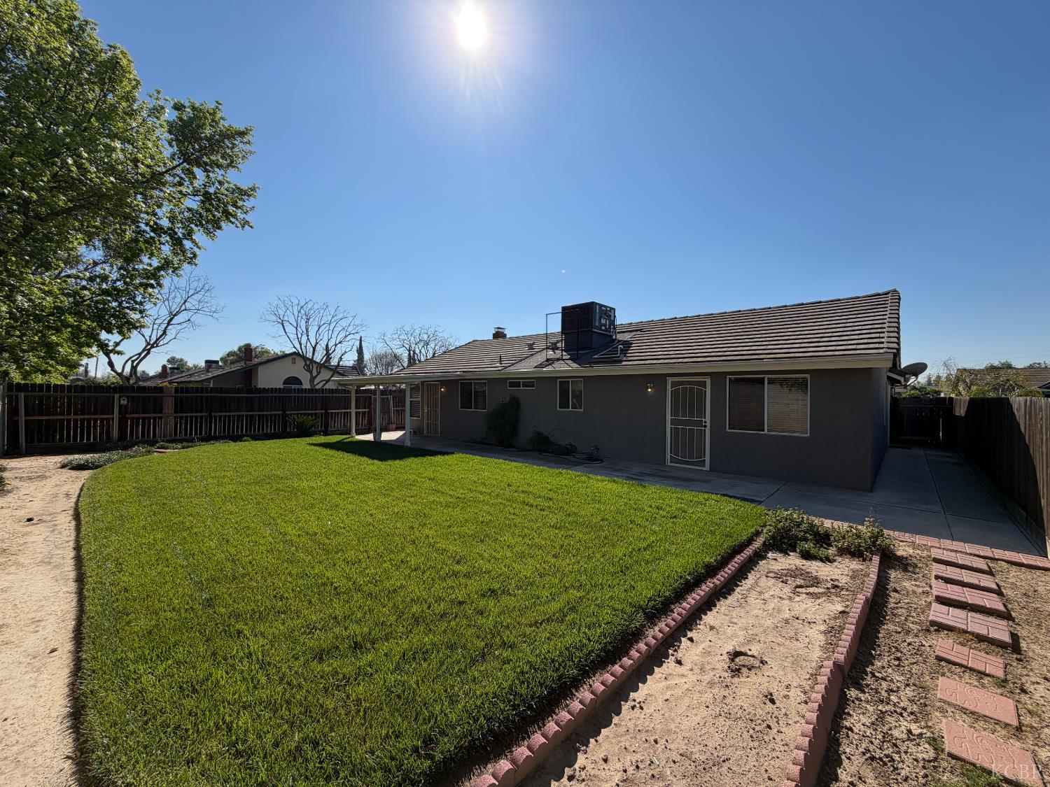 164 Cantebury Dr, Lemoore, CA 93245