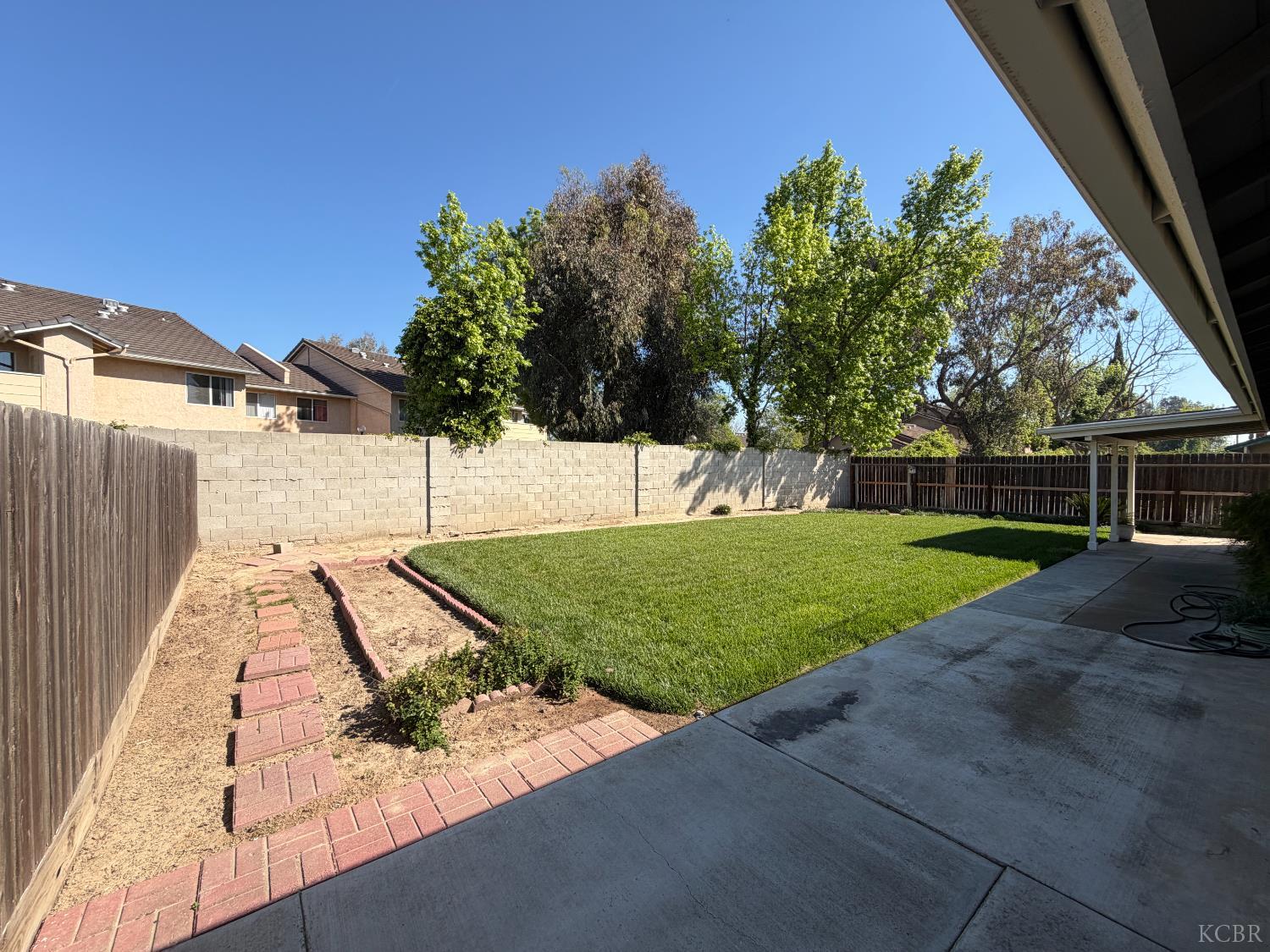 164 Cantebury Dr, Lemoore, CA 93245