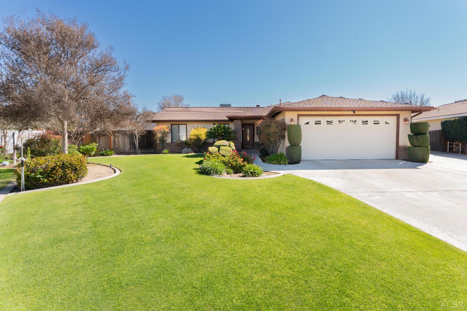 10200 Wayland Ct, Bakersfield, CA 93312