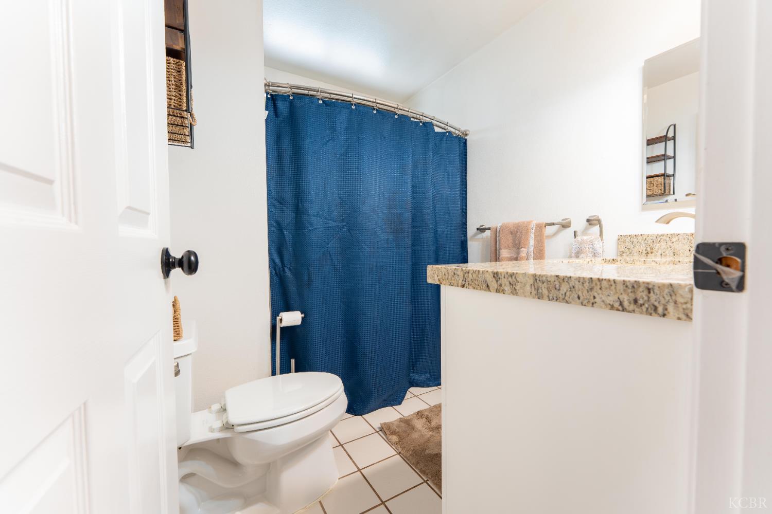 10200 Wayland Ct, Bakersfield, CA 93312