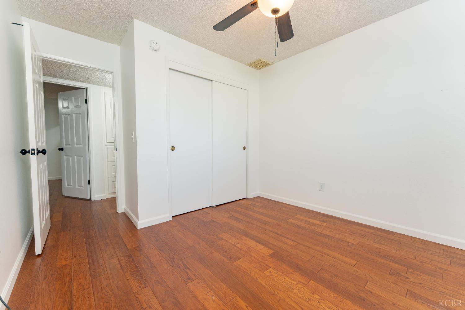 10200 Wayland Ct, Bakersfield, CA 93312