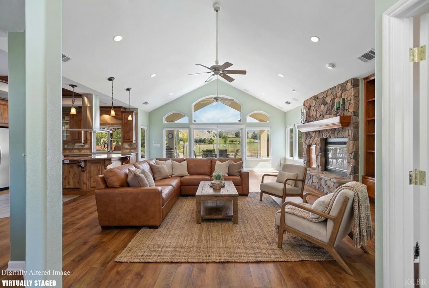 32250 Appaloosa Dr, Lindsay, CA 93265