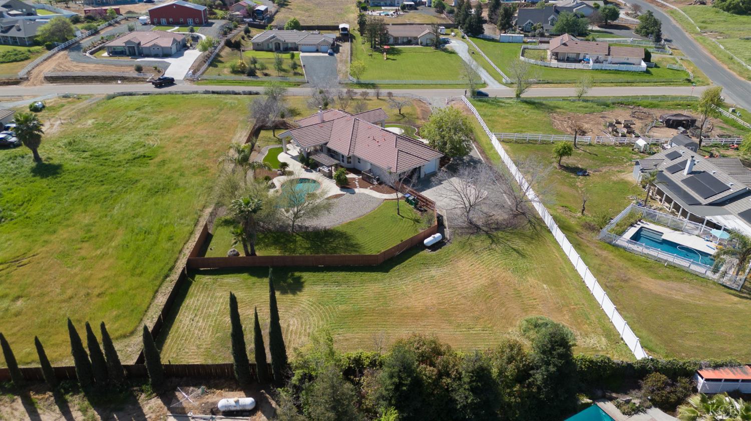 32250 Appaloosa Dr, Lindsay, CA 93265