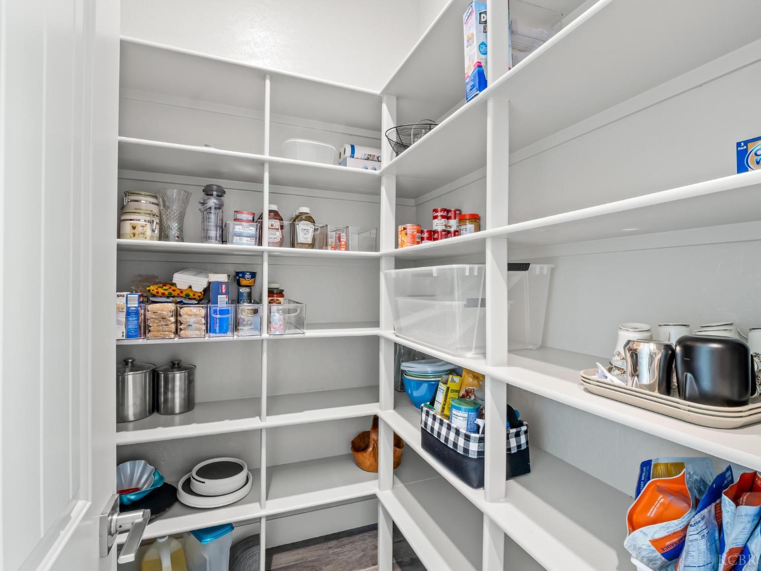 1734 N Park Ave, Clovis, CA 93619