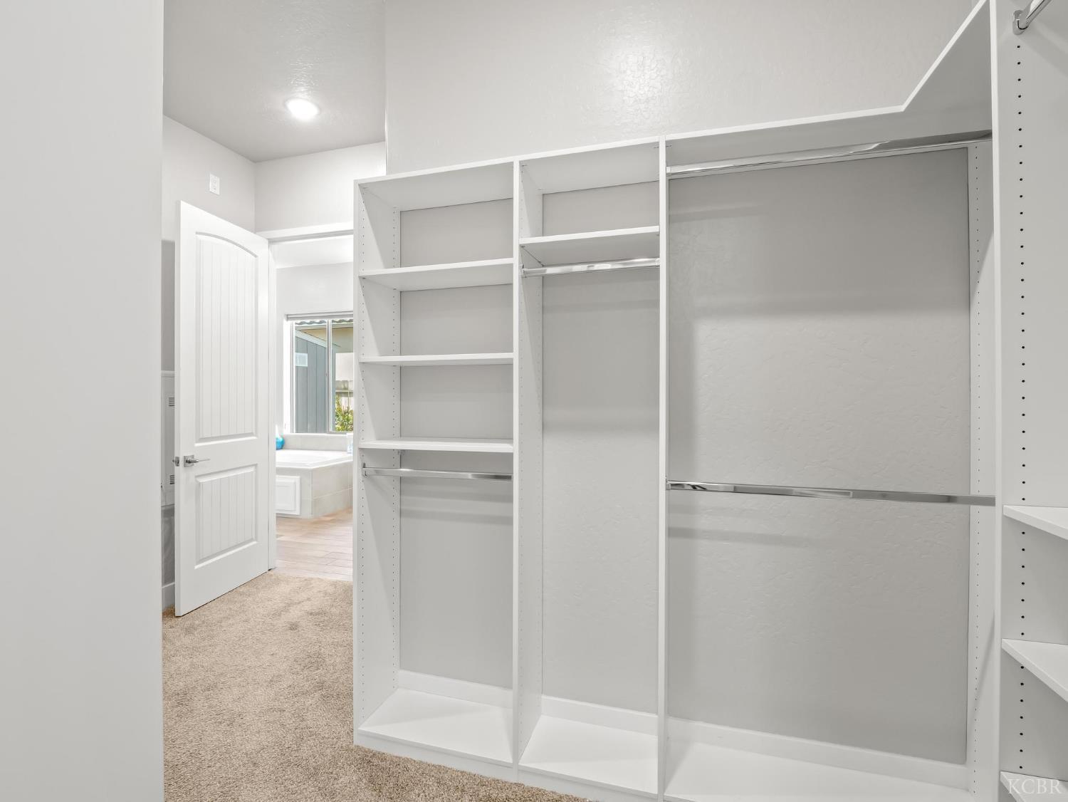 1734 N Park Ave, Clovis, CA 93619