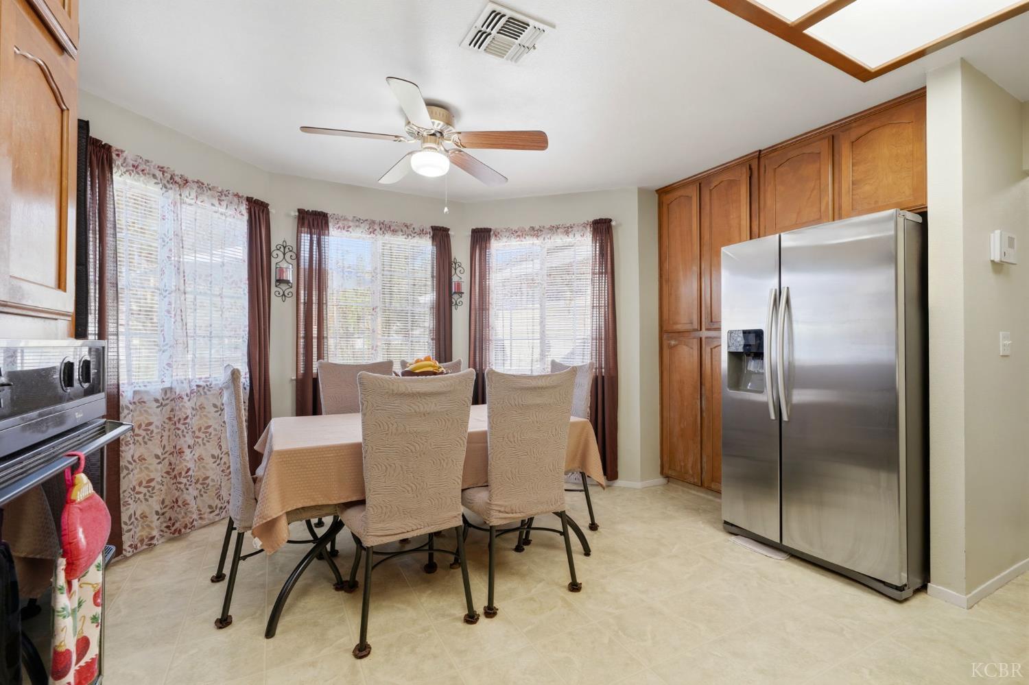 6316 N Barcus Ave, Fresno, CA 93722