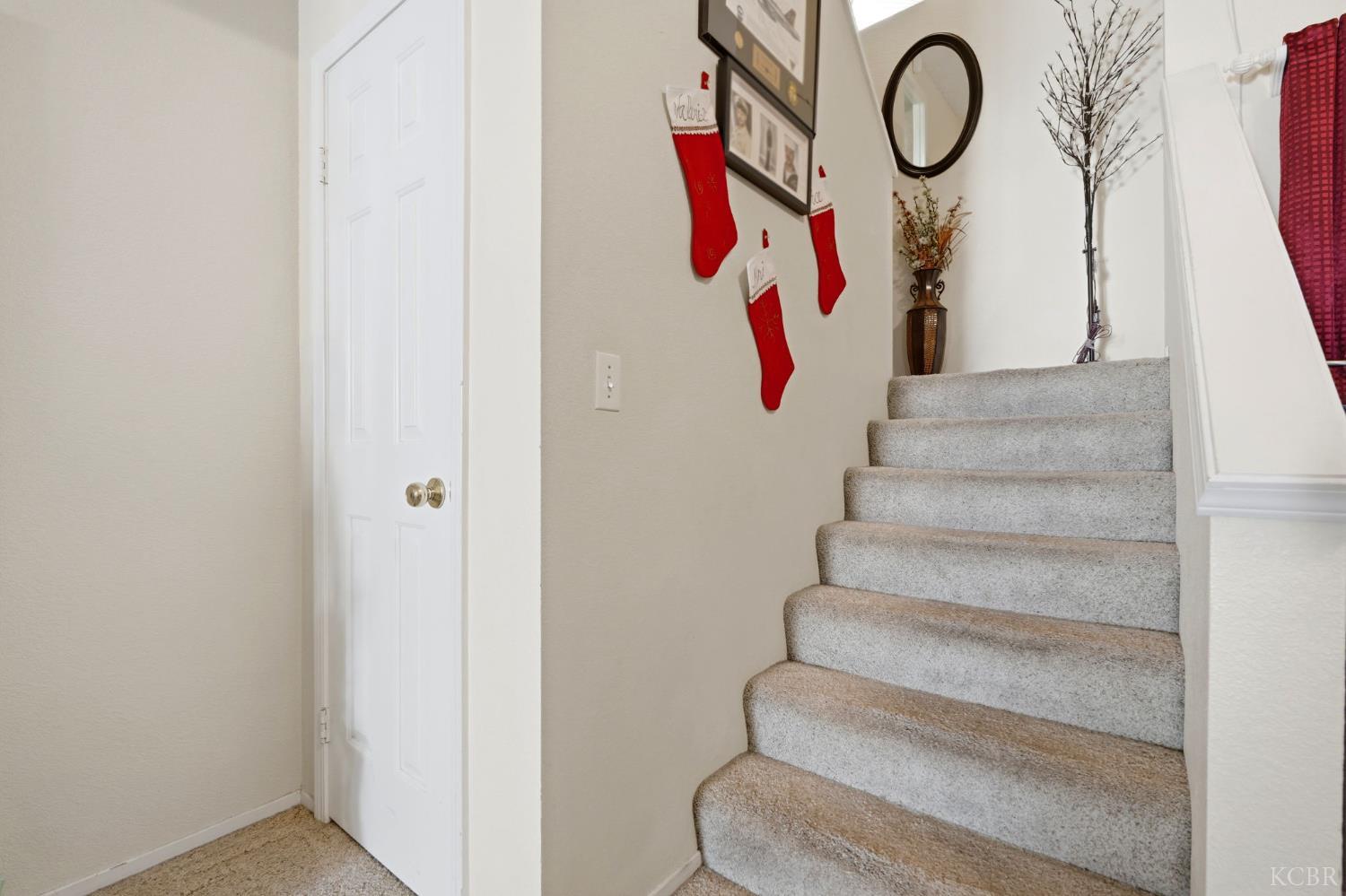 6316 N Barcus Ave, Fresno, CA 93722