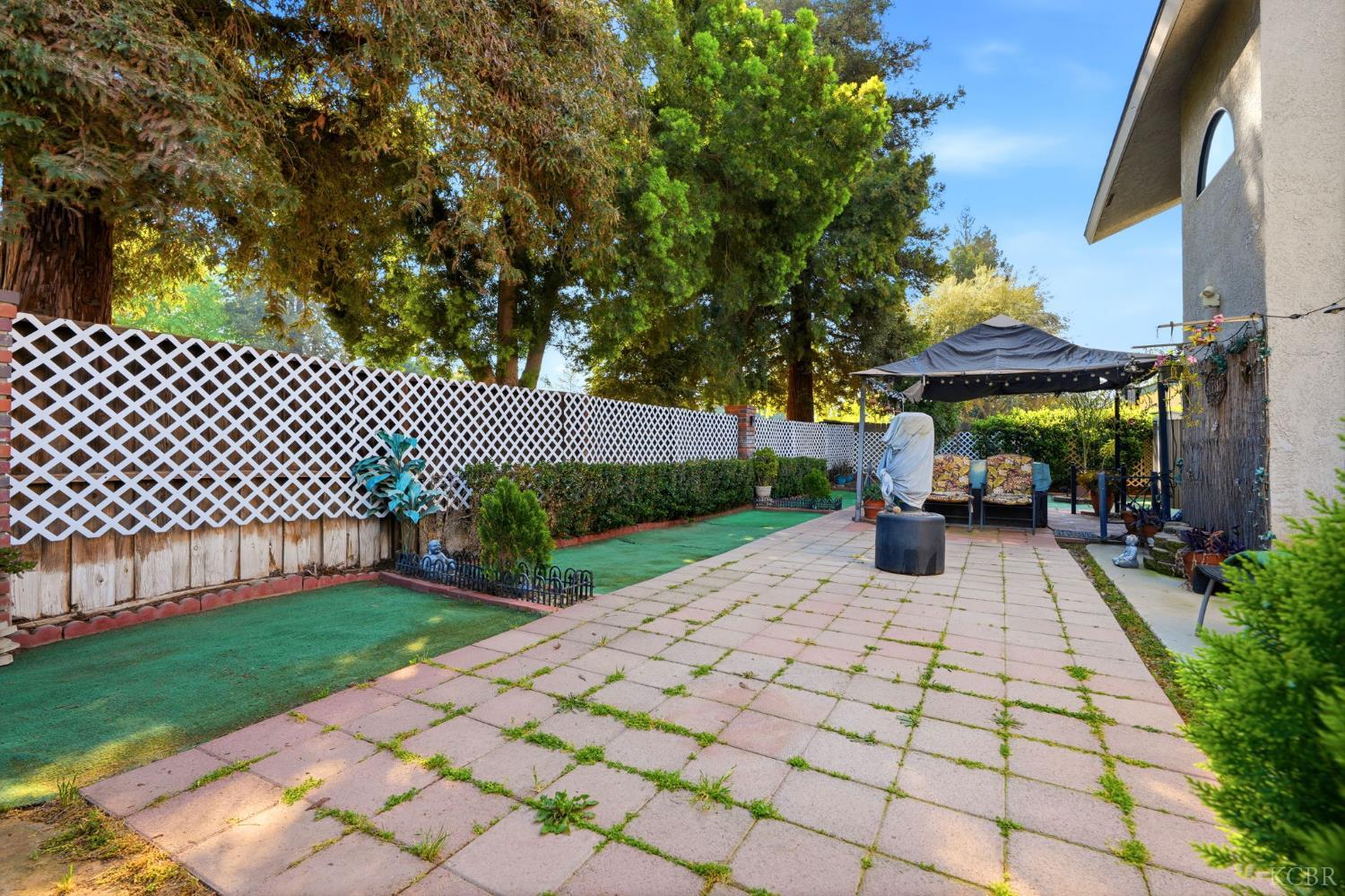 6316 N Barcus Ave, Fresno, CA 93722