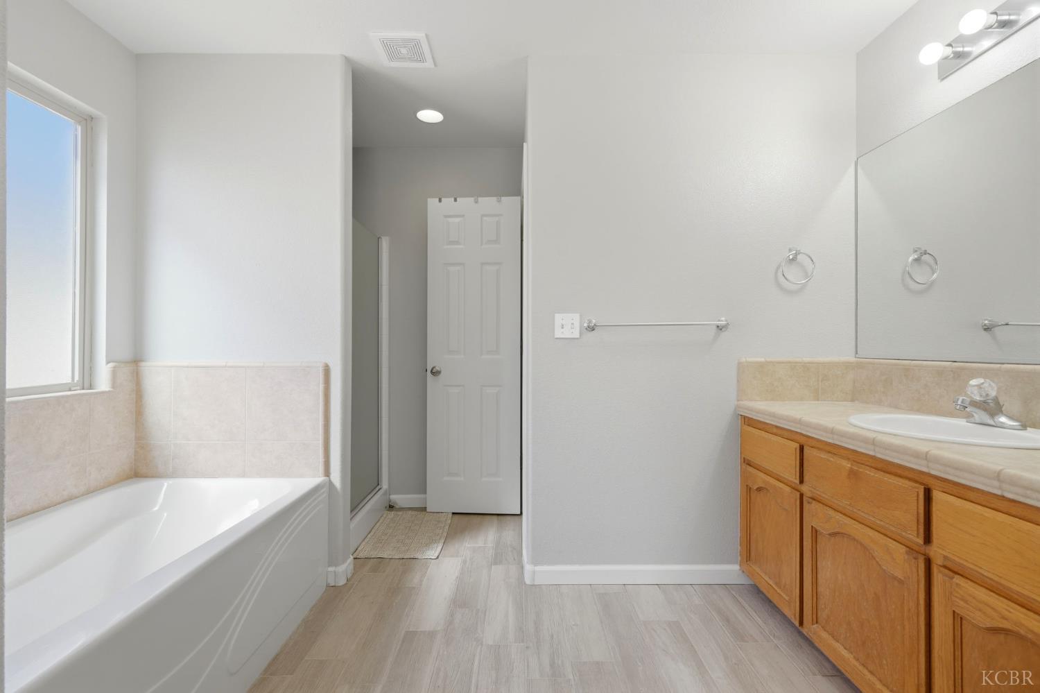 1849 W Spring Crest St, Hanford, CA 93230