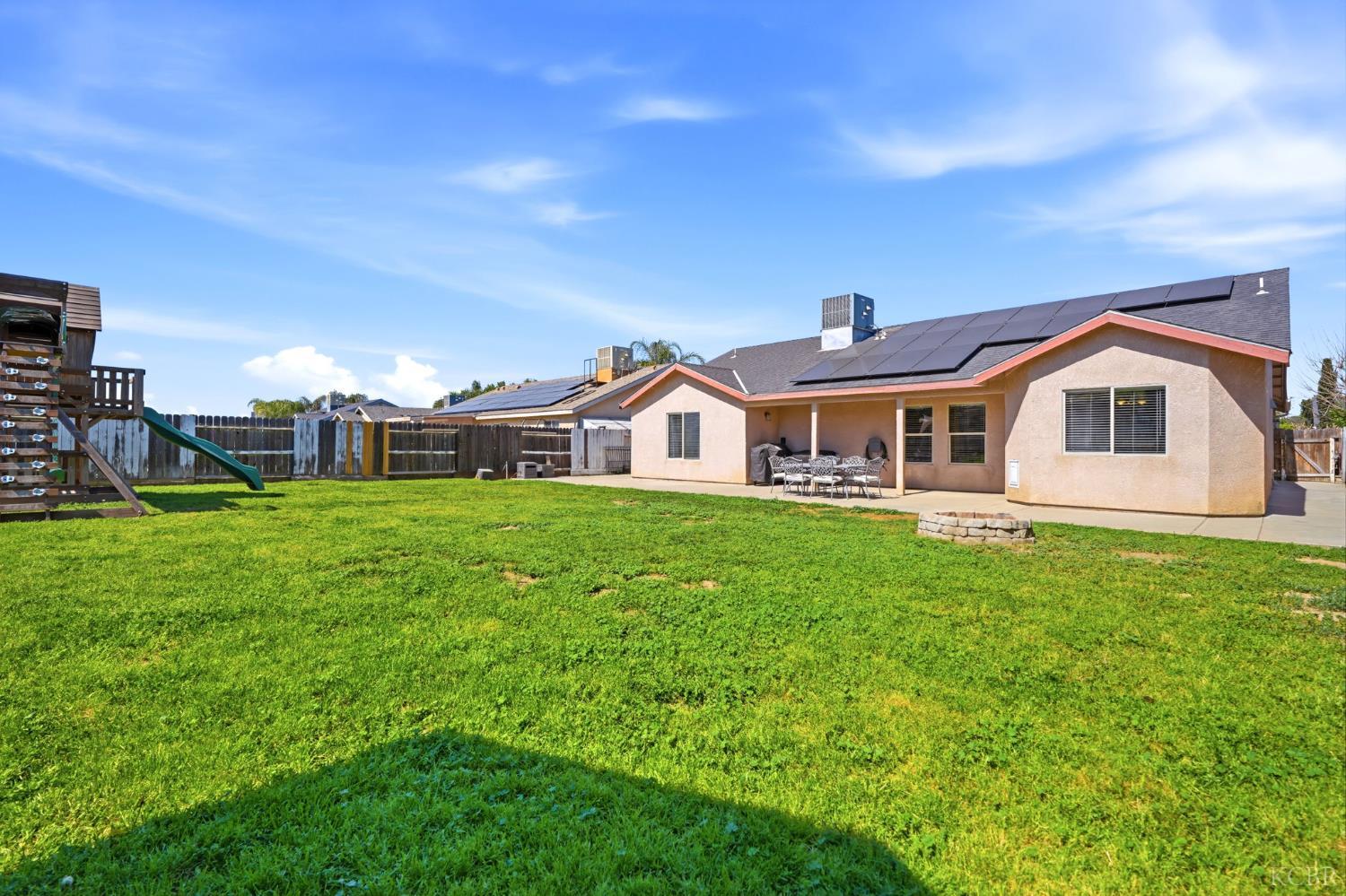 1849 W Spring Crest St, Hanford, CA 93230