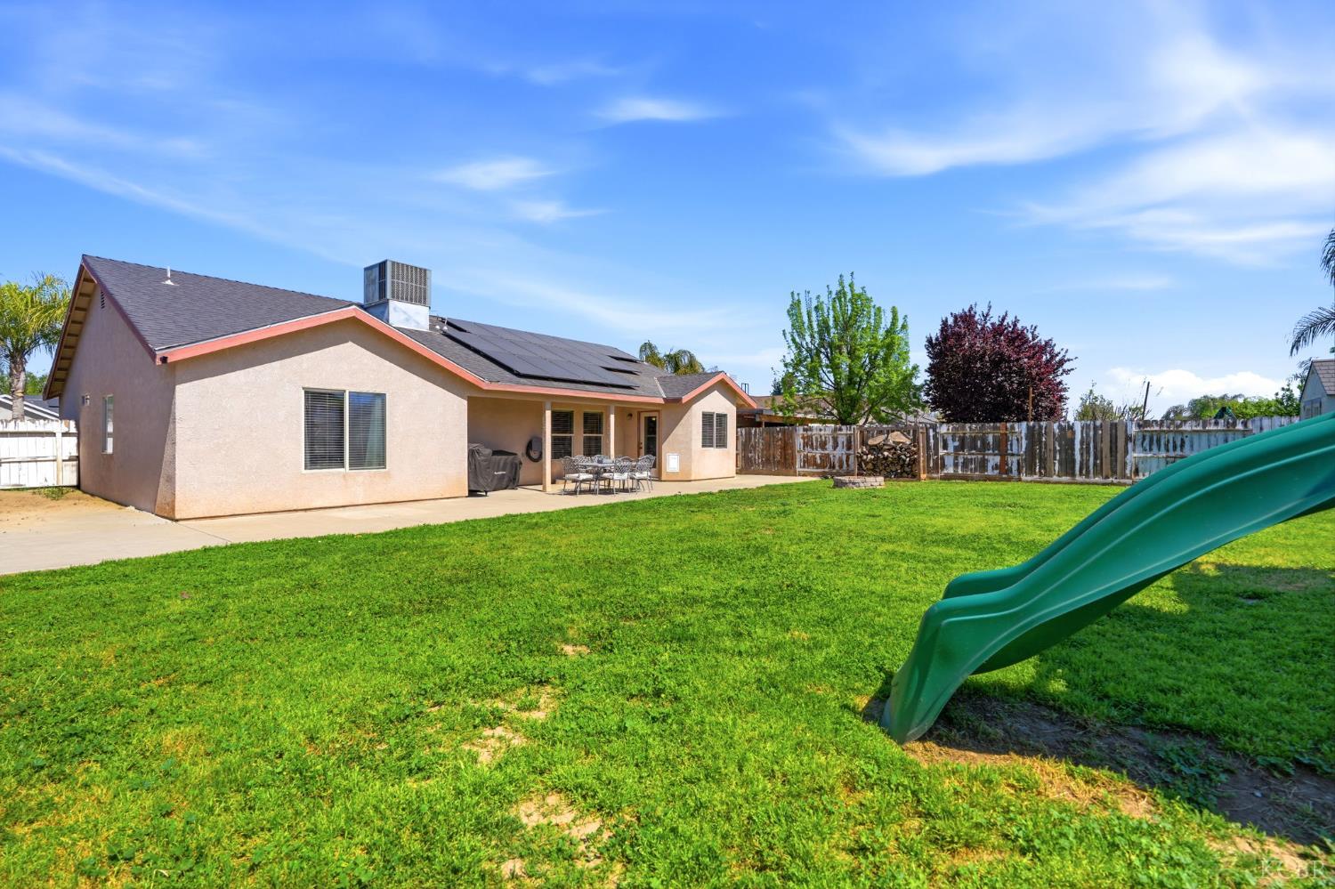 1849 W Spring Crest St, Hanford, CA 93230