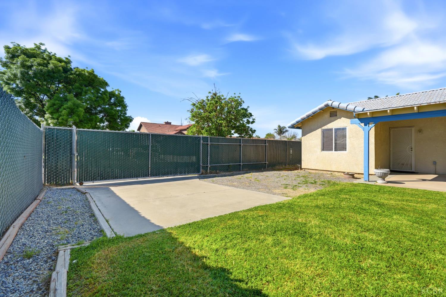2403 Cherrywood Ct, Hanford, CA 93230