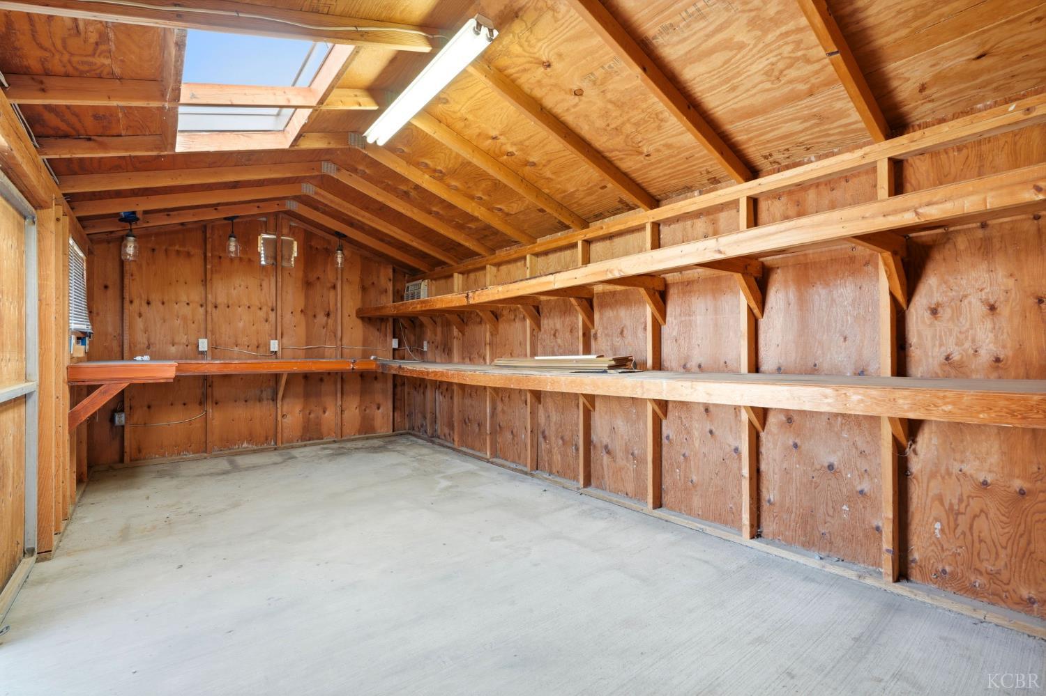 2403 Cherrywood Ct, Hanford, CA 93230