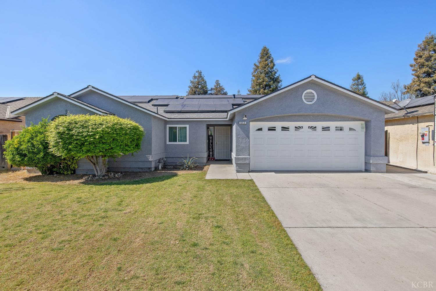 517 Tucker Ave, Sanger, CA 93657