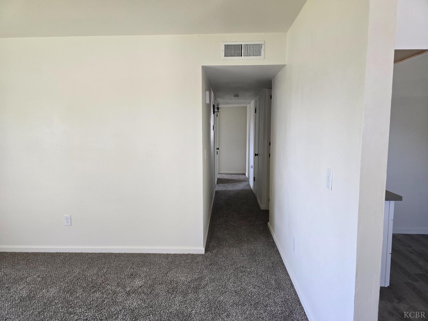 1064 S Anacapa Ave, Hanford, CA 93230