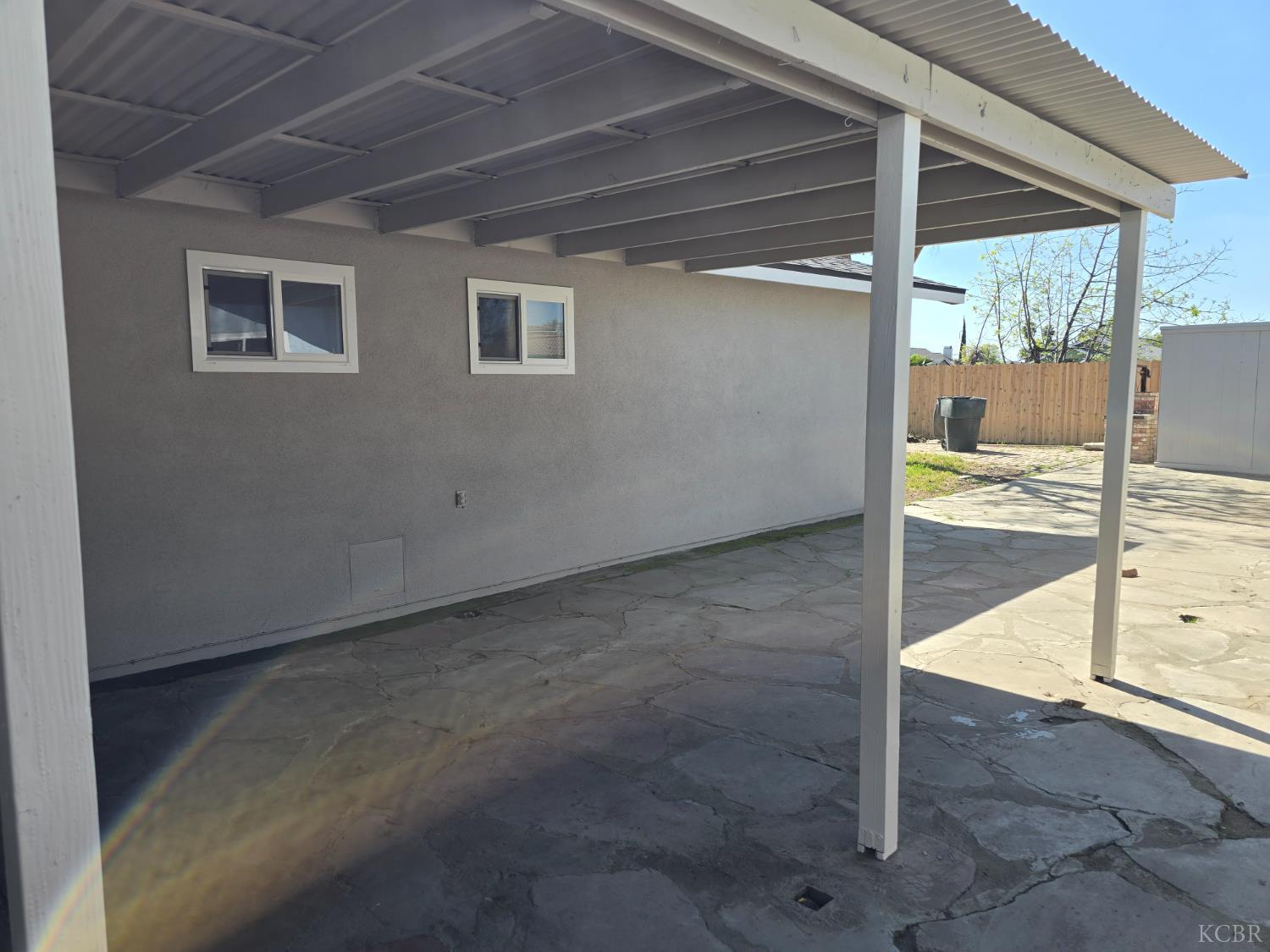 1064 S Anacapa Ave, Hanford, CA 93230