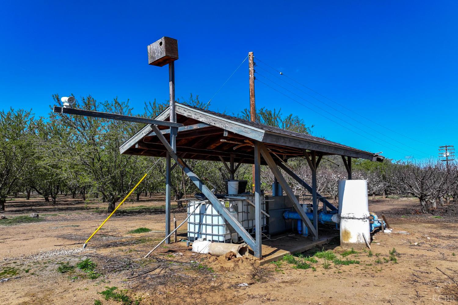 9709 E Shaw Ave, Clovis, CA 93619