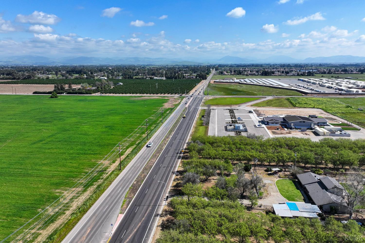 9709 E Shaw Ave, Clovis, CA 93619