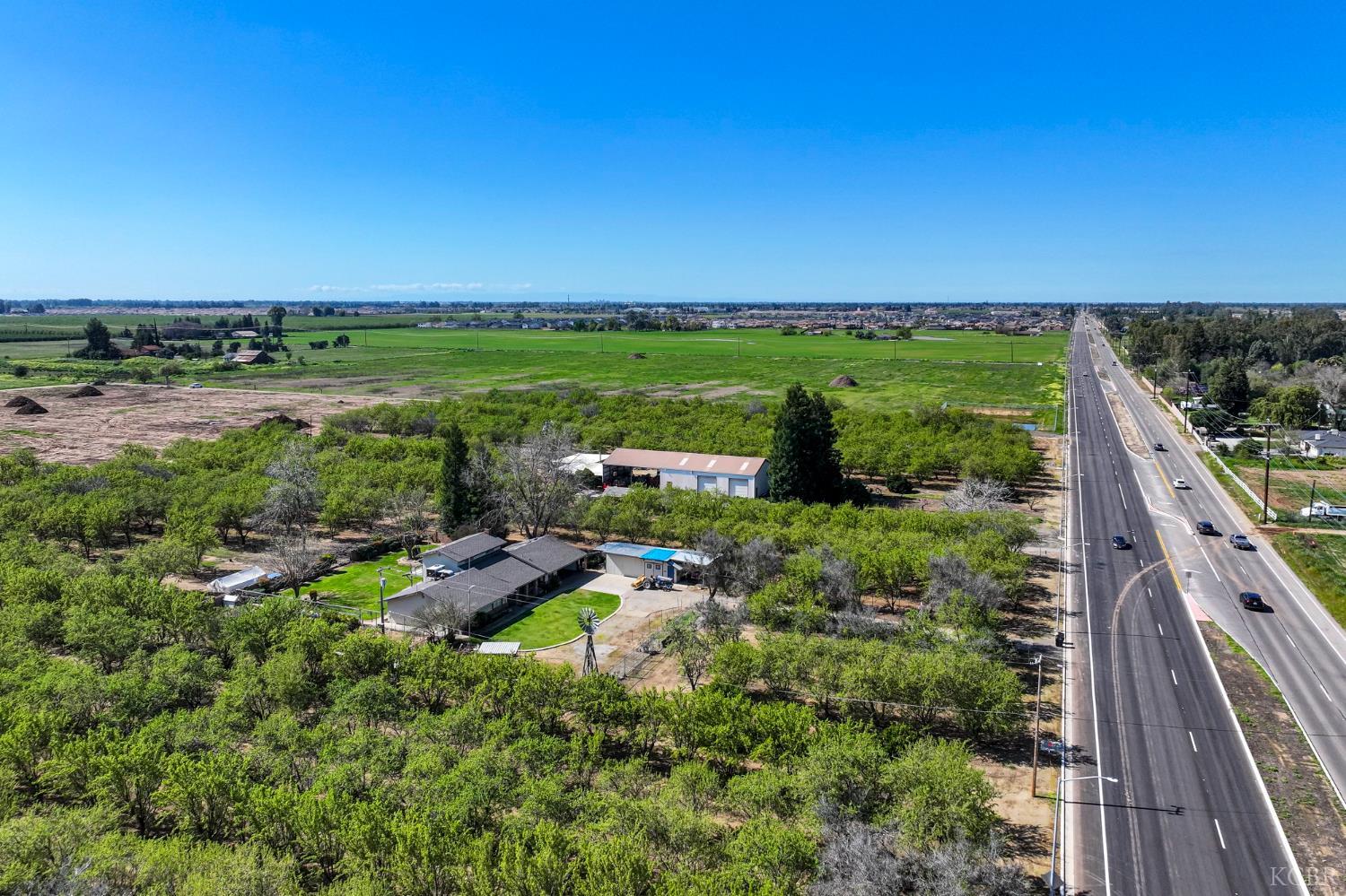 9709 E Shaw Ave, Clovis, CA 93619