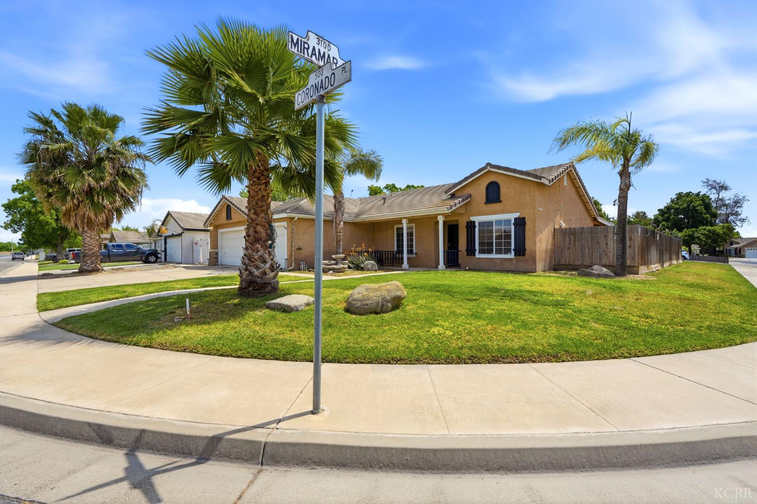 547 Coronado Pl, Hanford, CA 93230