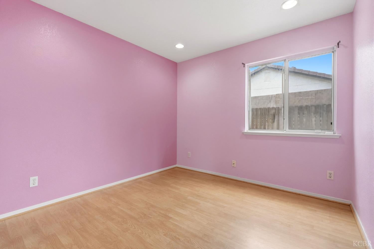 547 Coronado Pl, Hanford, CA 93230