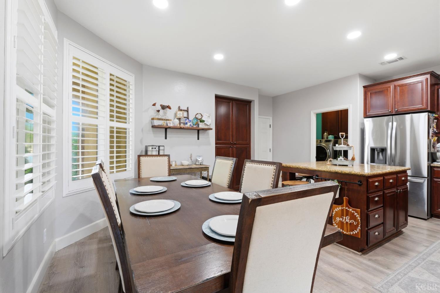 3029 W Vine Ave, Visalia, CA 93291