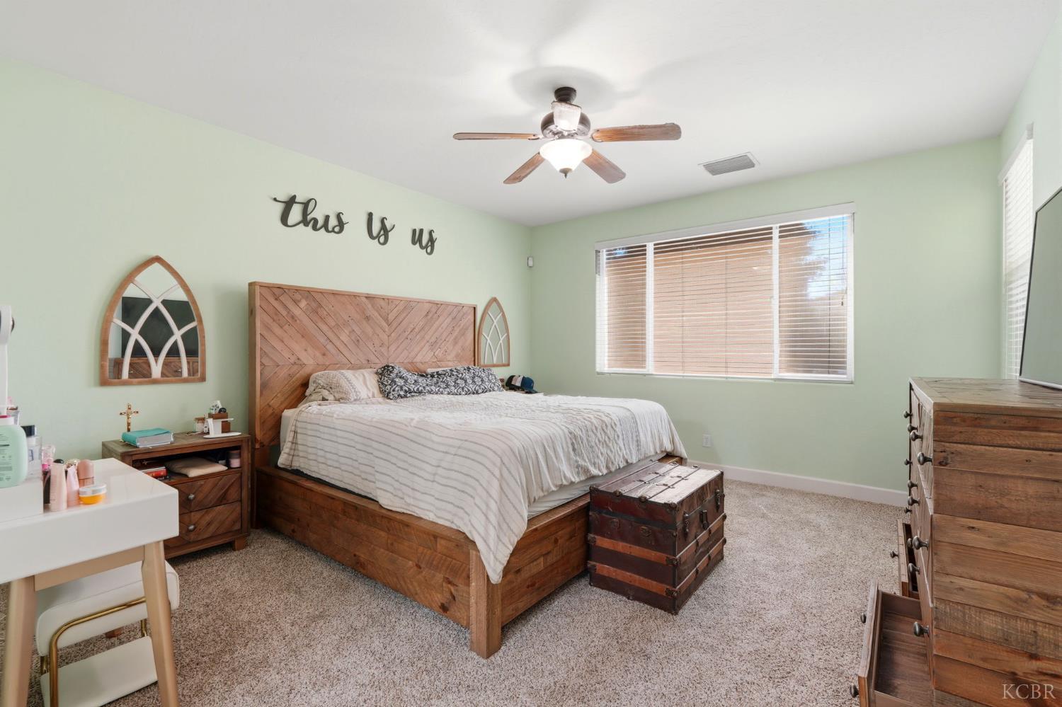 3029 W Vine Ave, Visalia, CA 93291