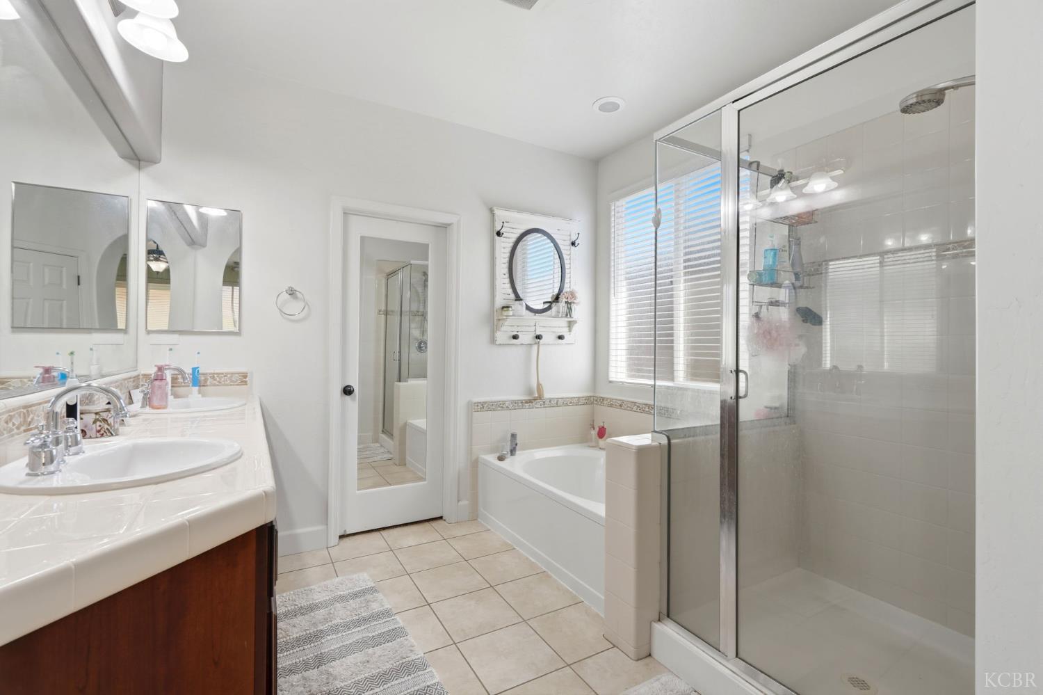 3029 W Vine Ave, Visalia, CA 93291