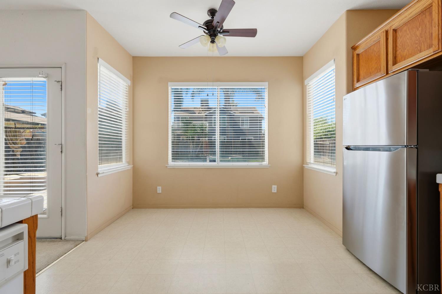 713 Cabernet St, Los Banos, CA 93635