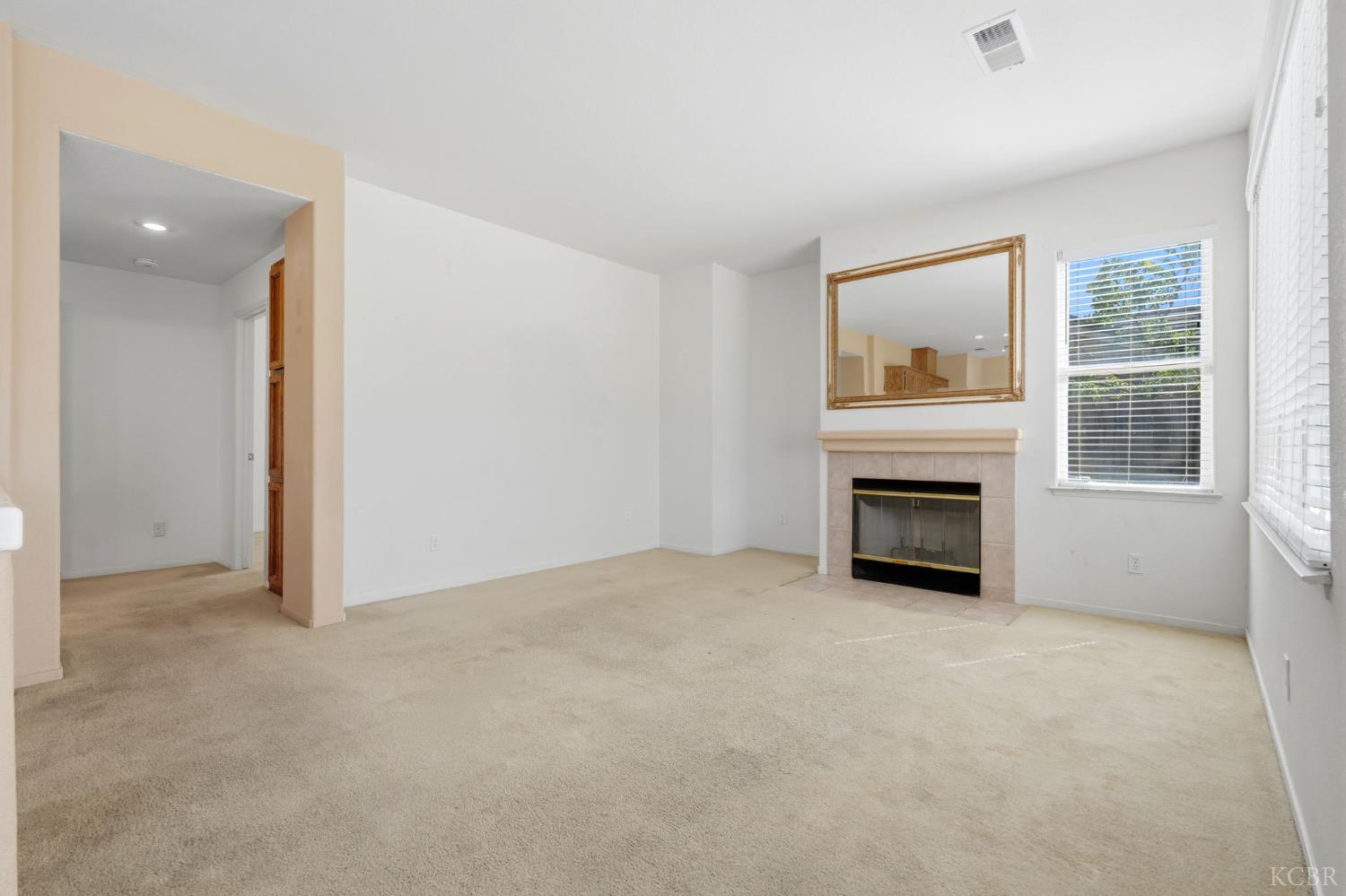 713 Cabernet St, Los Banos, CA 93635