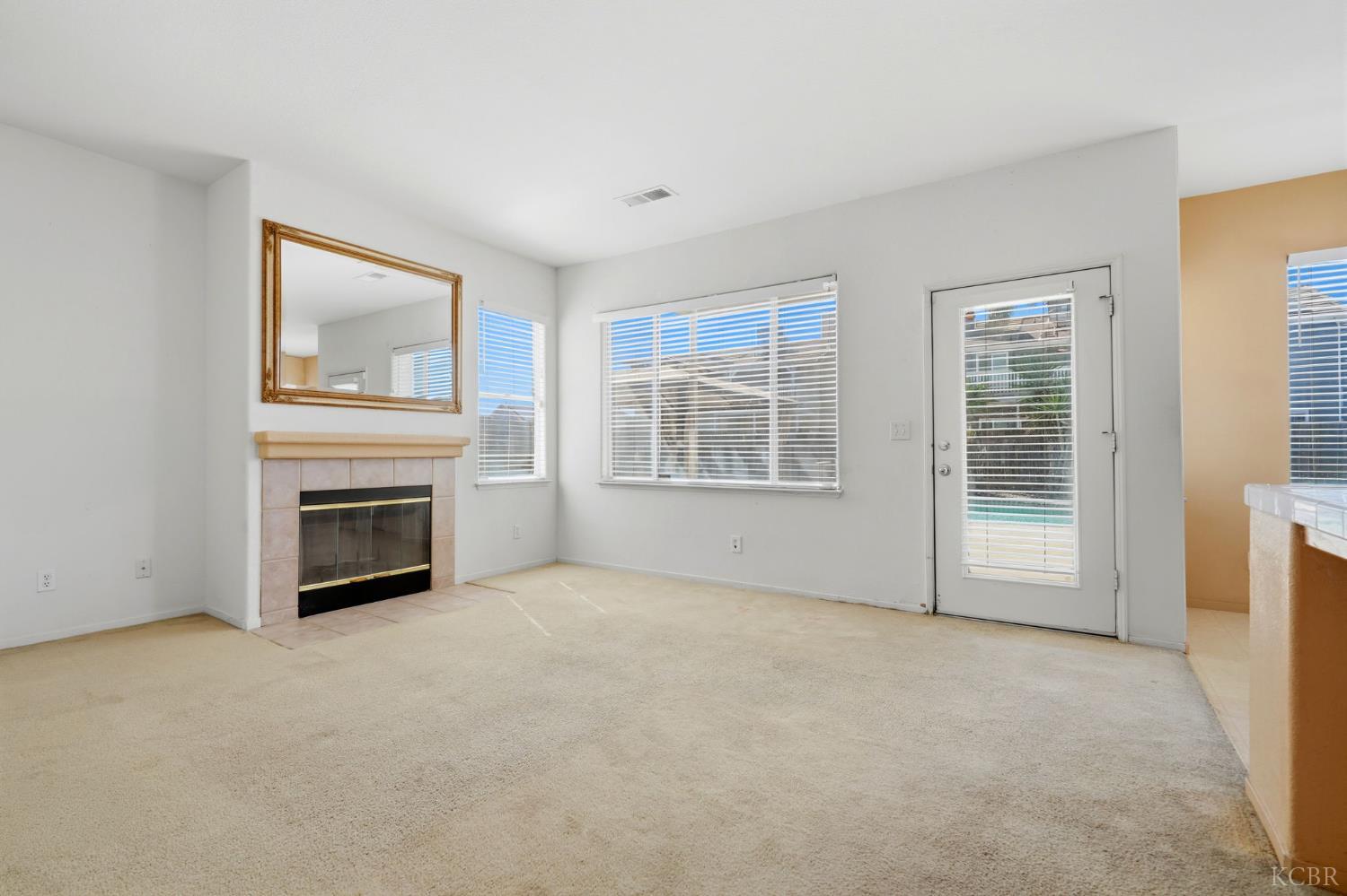 713 Cabernet St, Los Banos, CA 93635