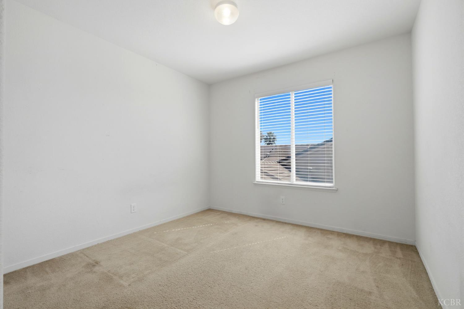 713 Cabernet St, Los Banos, CA 93635