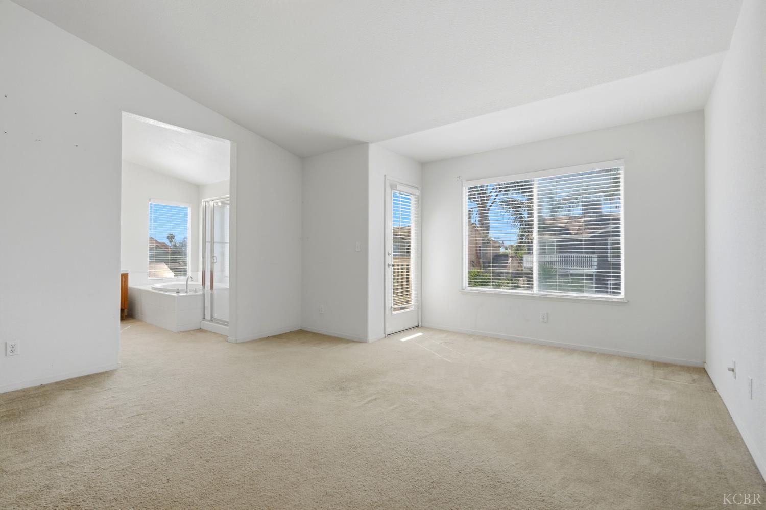 713 Cabernet St, Los Banos, CA 93635