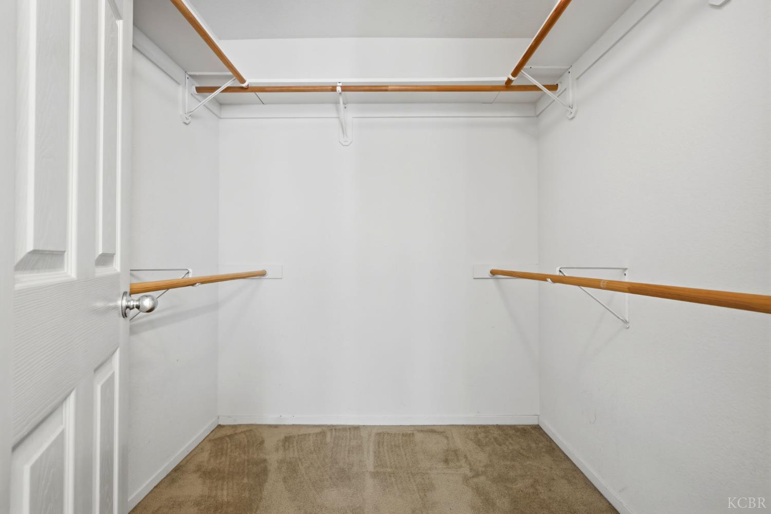 713 Cabernet St, Los Banos, CA 93635