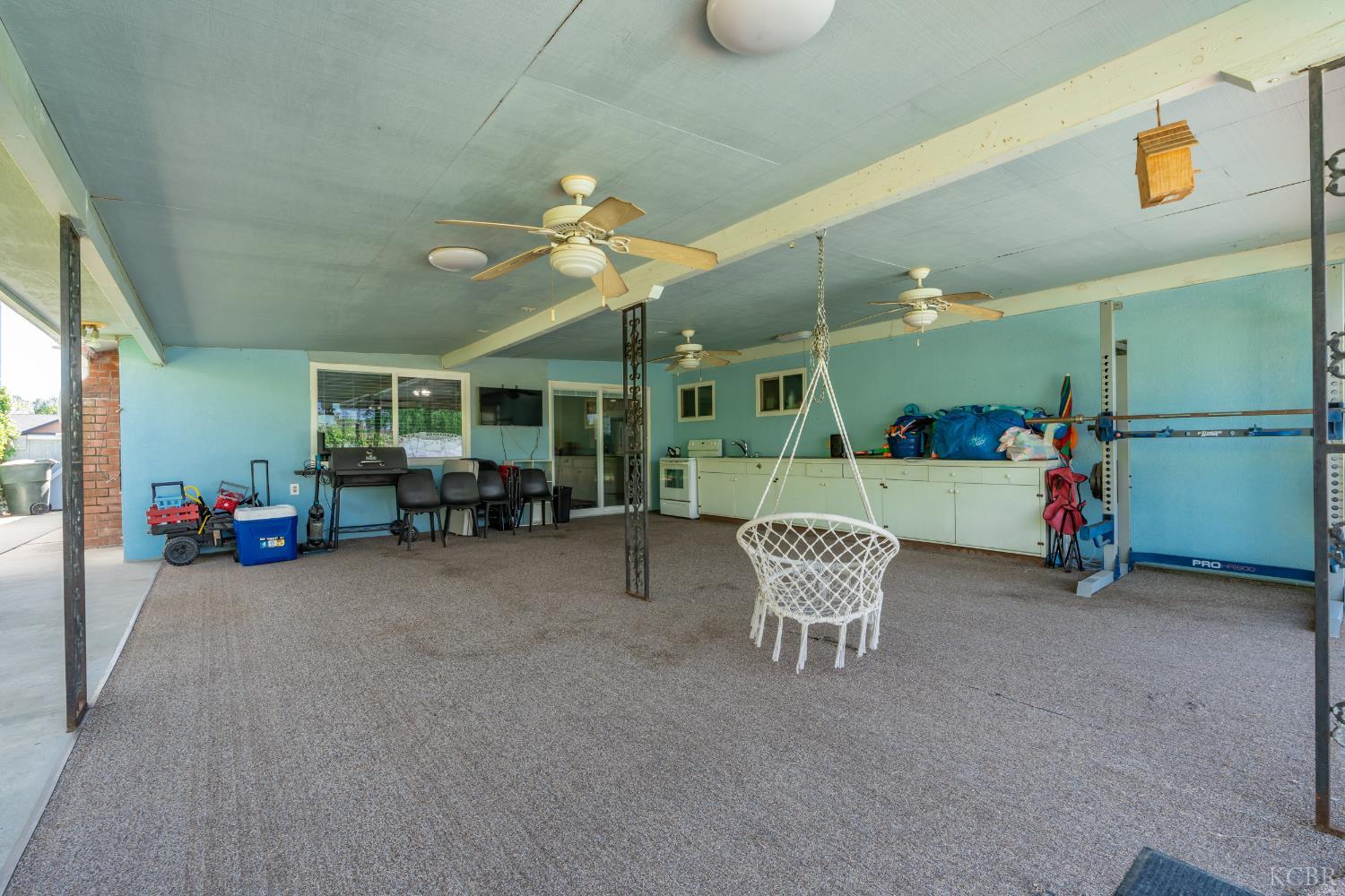 2116 N Woodridge Way, Hanford, CA 93230