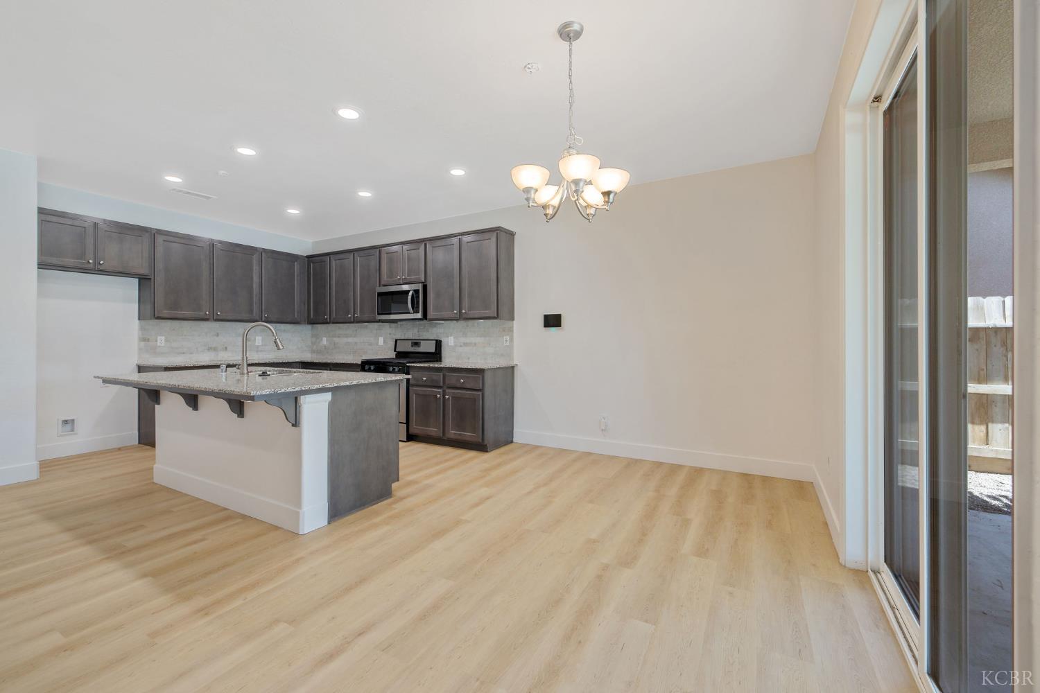 2317 Cortner St, Hanford, CA 93230