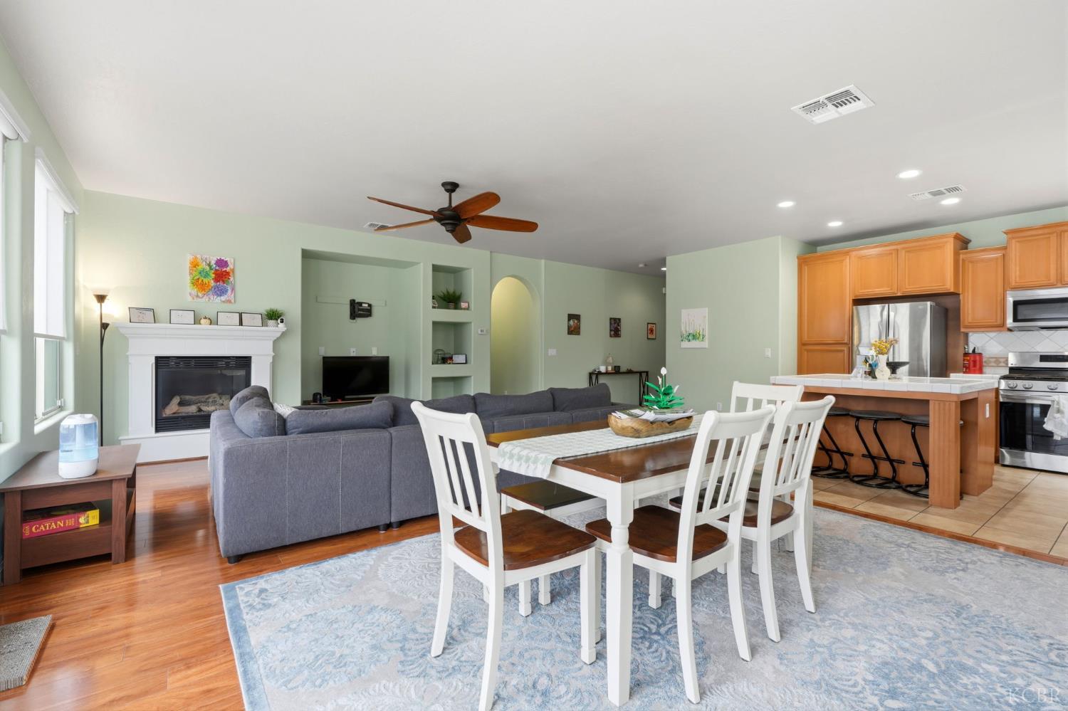 1428 N Leila St, Visalia, CA 93291